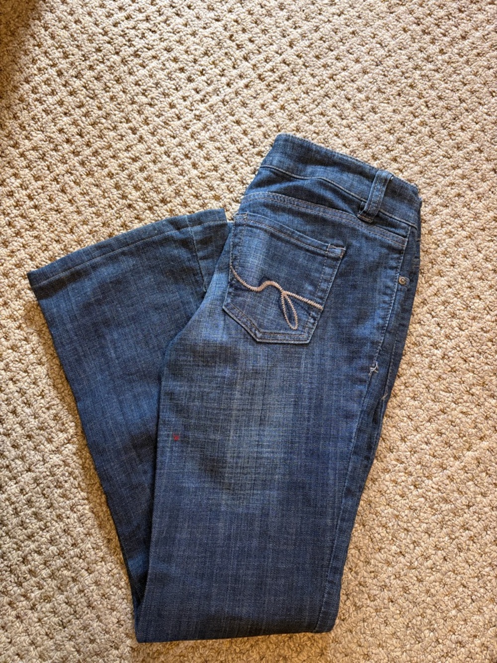 Dynamite Denim Women's Flare Jeans with Curved Pocket Stitching
